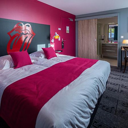 L'Auberge Des Artistes Nieul-sur-l'Autise Luaran gambar